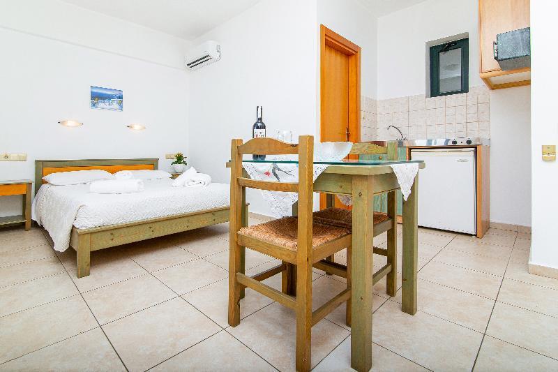 Dionysos Apartments Stalida Esterno foto